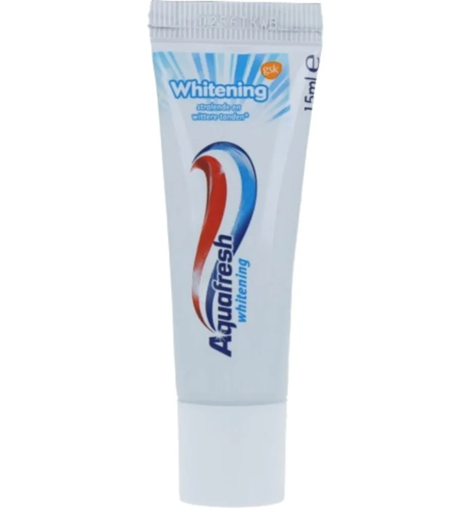 Aquafresh Tandpasta whitening mini (15 ml)