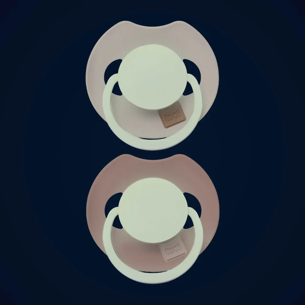 Difrax Glow Dynamic Fopspeen 18+M Prime 2St. Ivory/ Blush (2 stuks)