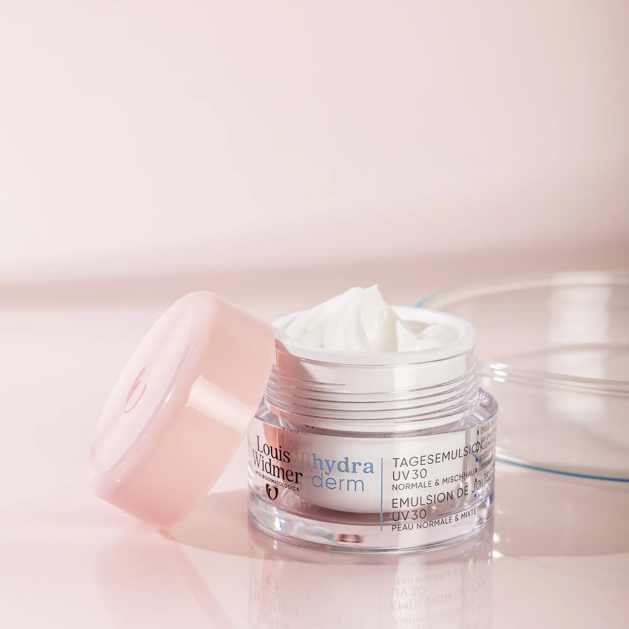 Louis Widmer Hydraderm Dagemulsie Uv 30 Licht Geparfumeerd (50 ml) - image 2