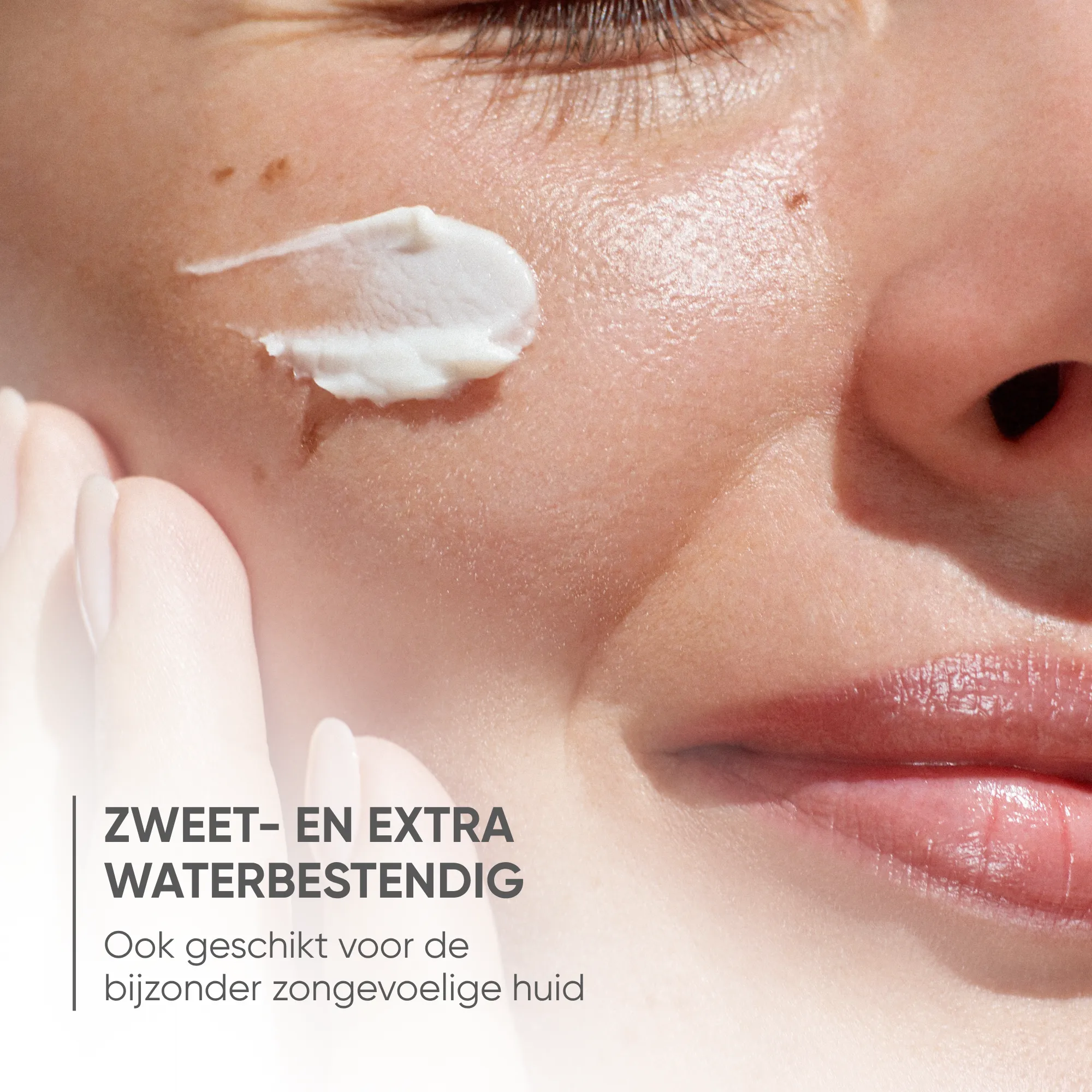 Louis Widmer Face Sun Protection Sport 50 zonder Parfum (50 ml) - image 4